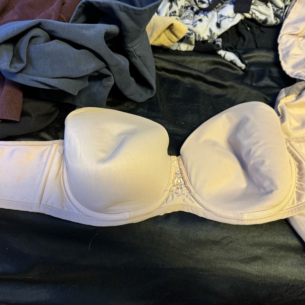 Vanity Fair Nude Strapless Bra